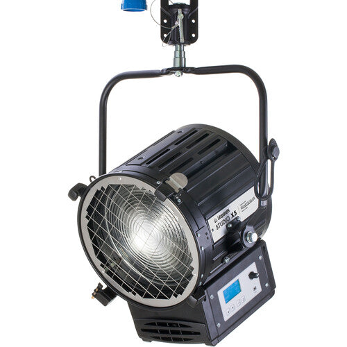 Litepanels 960-5311 - Studio X5 Daylight 200W LED Fresnel (pole operated, US power cable)