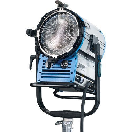 ARRI L1.33670.A True Blue D25 MAN blue/silver International (VEAM)