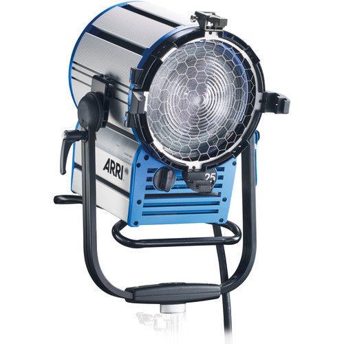 ARRI L1.33670.A True Blue D25 MAN blue/silver International (VEAM)