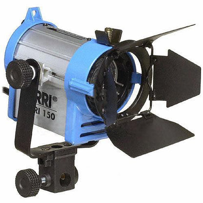 ARRI LK.0005601 150/3 Fresnel Kit with wheels (for 220V)