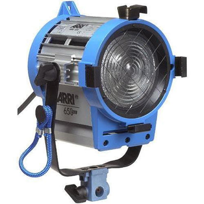 ARRI LK.0005616 SOFTBANK D4 Fresnel Kit with wheels (for 220V)